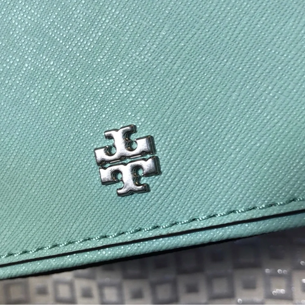 TORY BURCH Emerson Top Handle Crossbody Soft Aqua With Silver Embellishment NWT - Picture 3 of 11